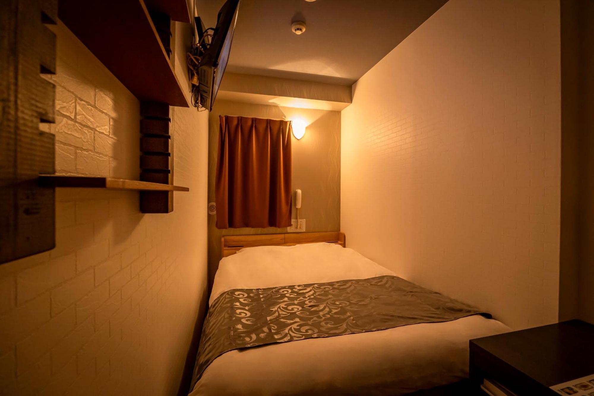 Hotel Peace (Adults Only), Tokyo
